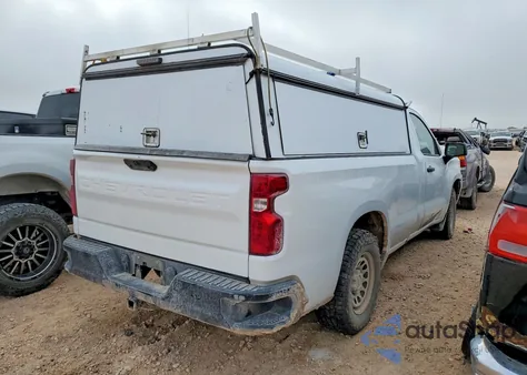 2021 Chevrolet Silverado C1500 z USA, uszkodzony, nr VIN 3GCNWAEK2MG371795